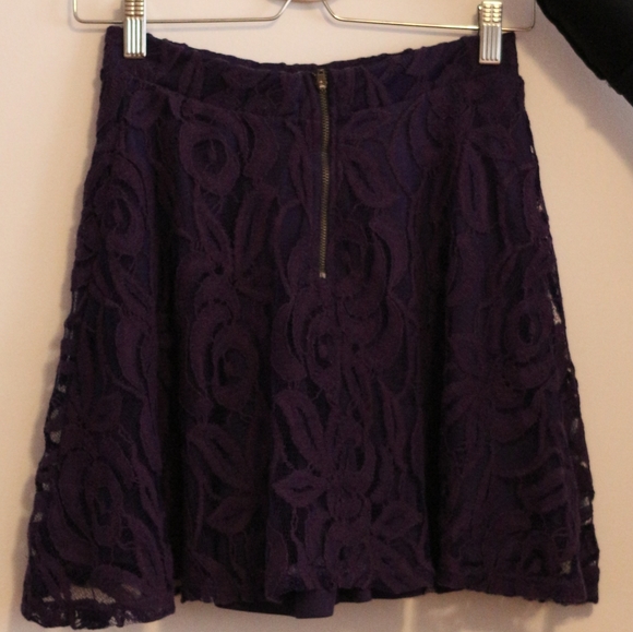 Purple skirt - Picture 2 of 2